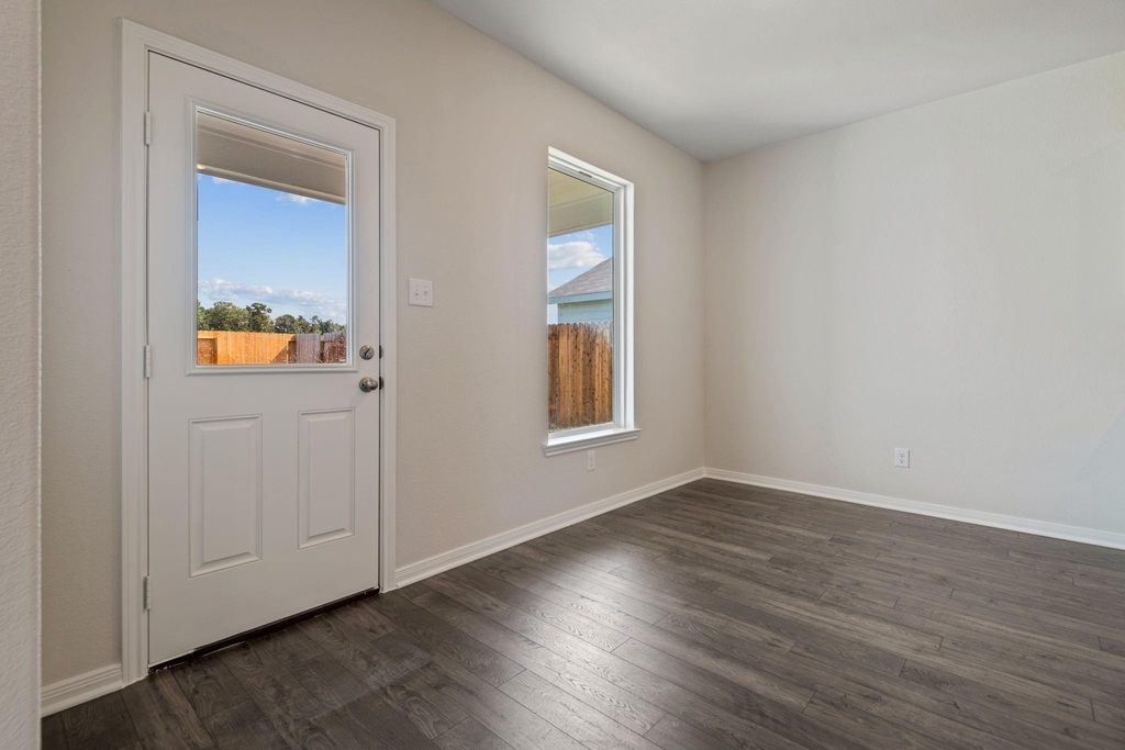 16483 Honeysuckle Hill Drive - Photo 2