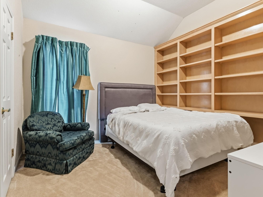 2107 Avenue K - Photo 29