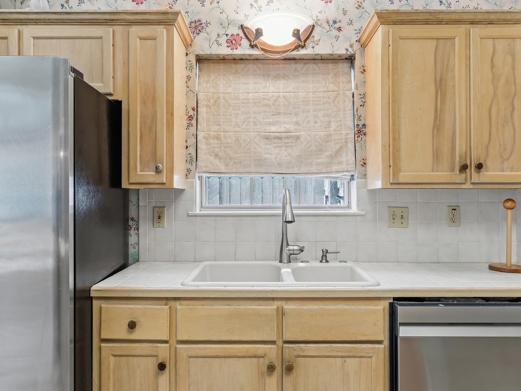 2107 Avenue K - Photo 14