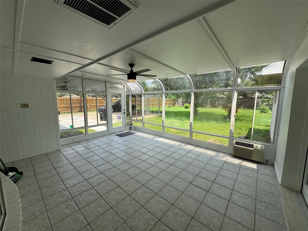 7910 Sands Point Drive - Photo 22