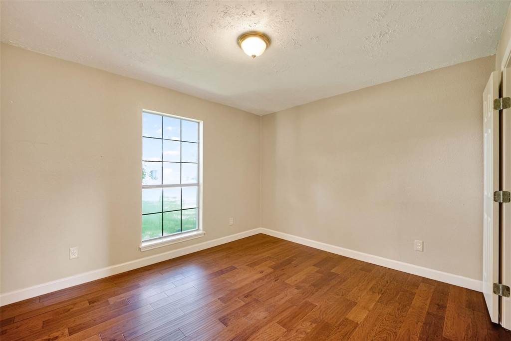 2914 County Road 855b - Photo 16