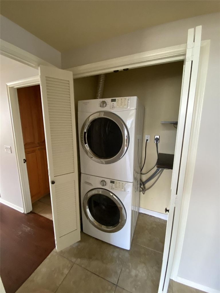 14 Greenway Plaza - Photo 12
