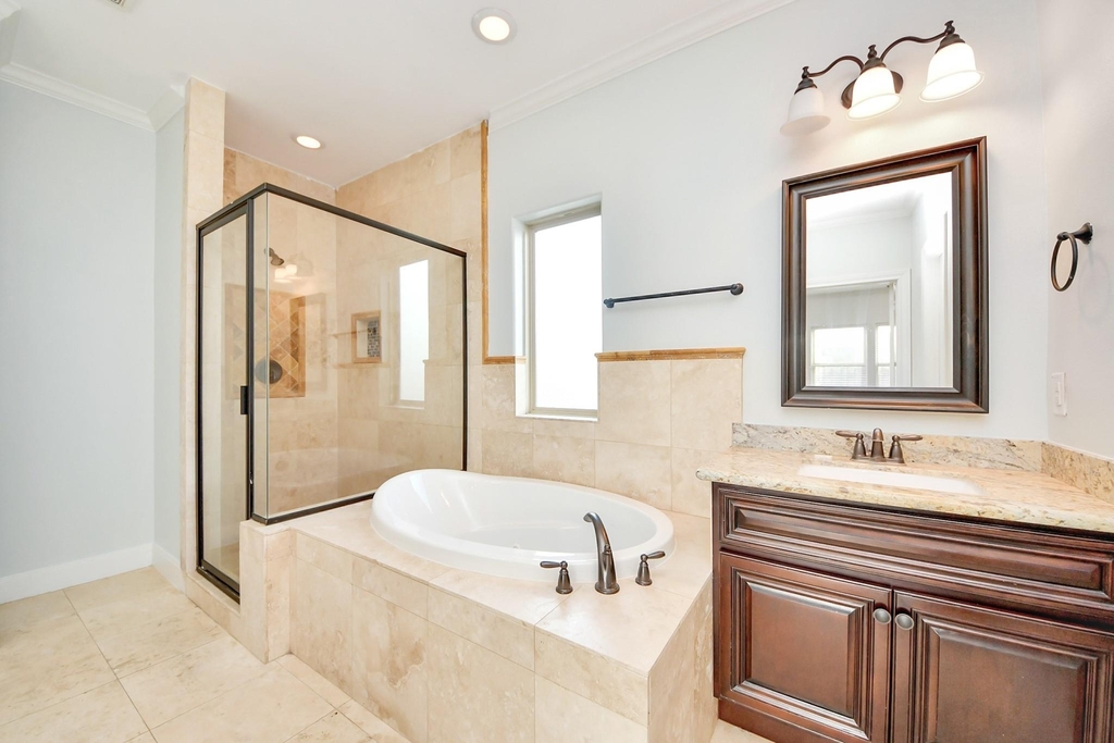 11045 Upland Forest Drive - Photo 17