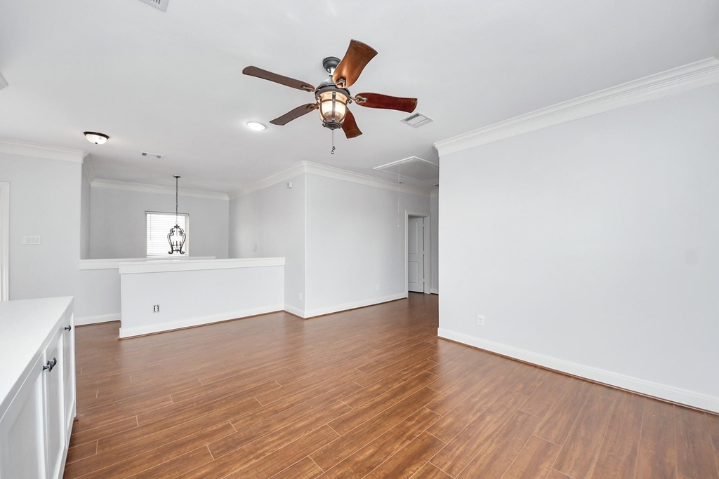 11045 Upland Forest Drive - Photo 15