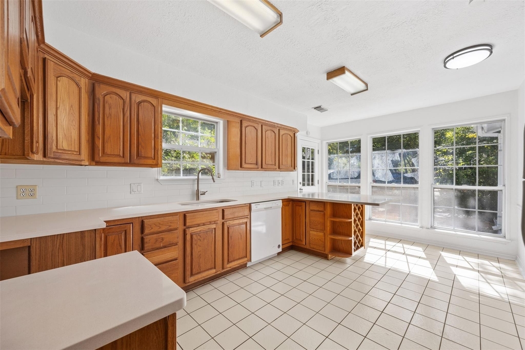 12 Dewthread Court - Photo 1