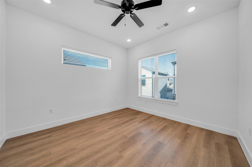 1601-426 Mustang Drive - Photo 12