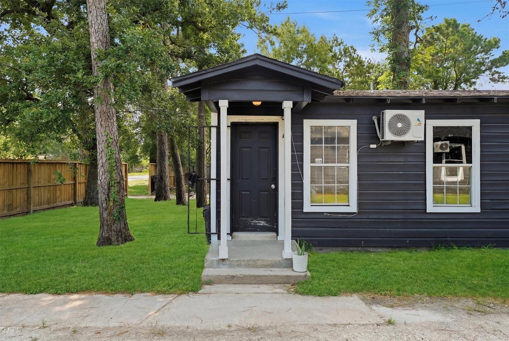 8038 Record Street - Photo 7