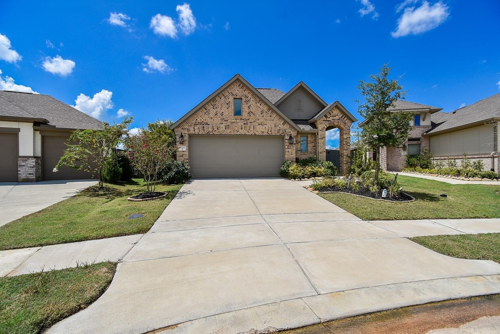17007 Shine Bright Court - Photo 0