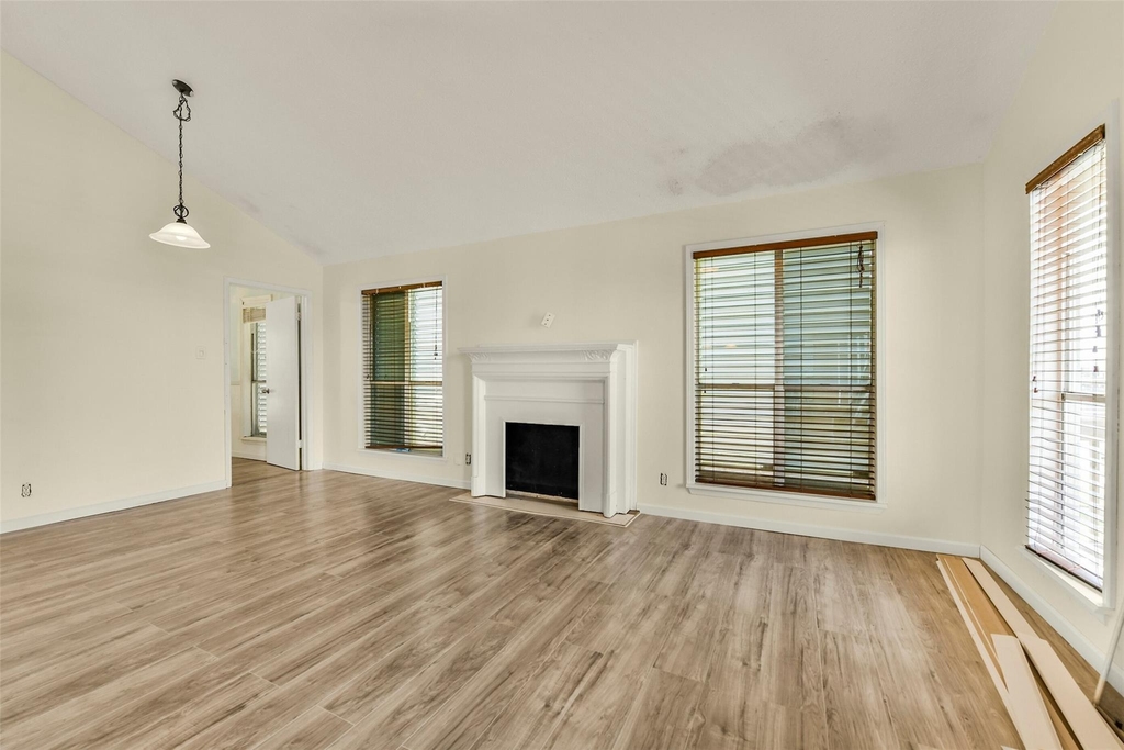 1073 Redfish Street - Photo 5