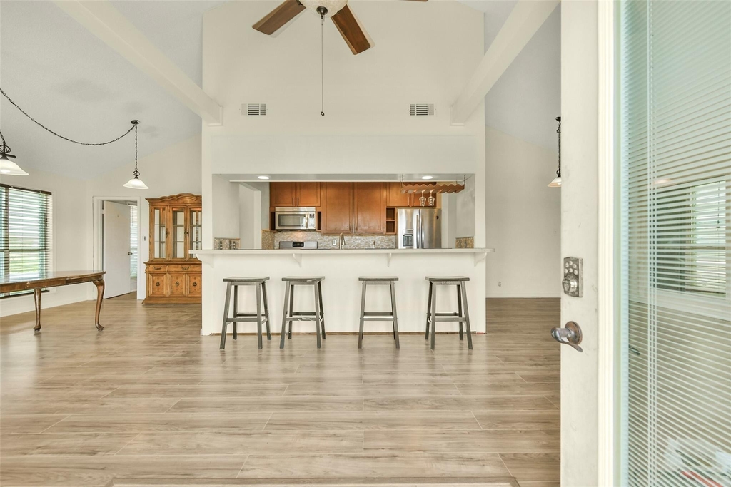 1073 Redfish Street - Photo 4