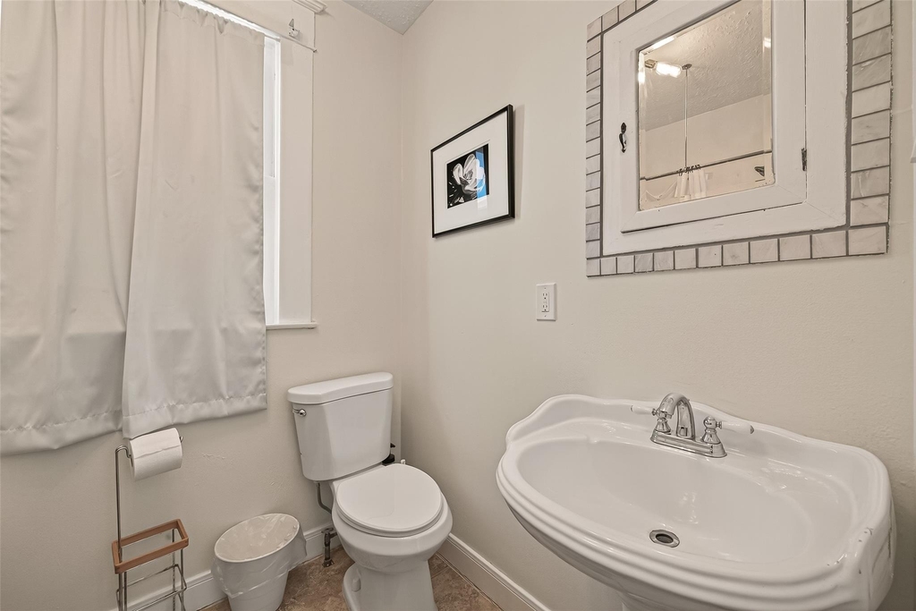324 W Alabama Street - Photo 20