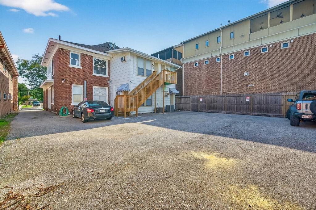 324 W Alabama Street - Photo 27