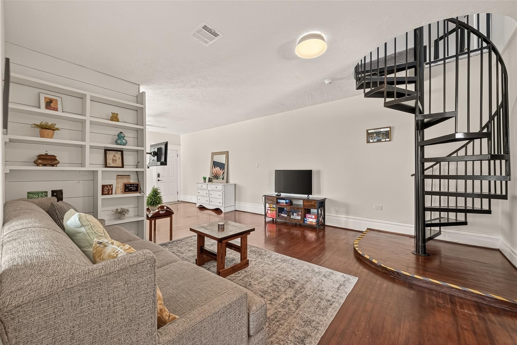 324 W Alabama Street - Photo 5