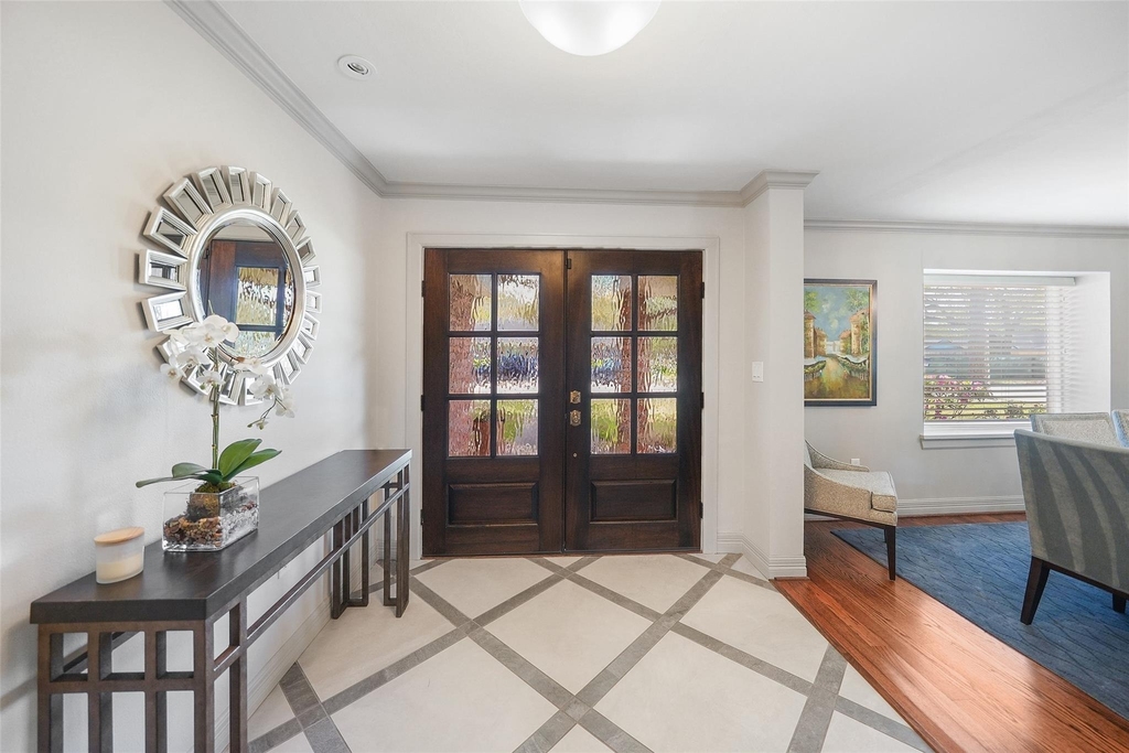 5058 Yarwell Drive - Photo 3