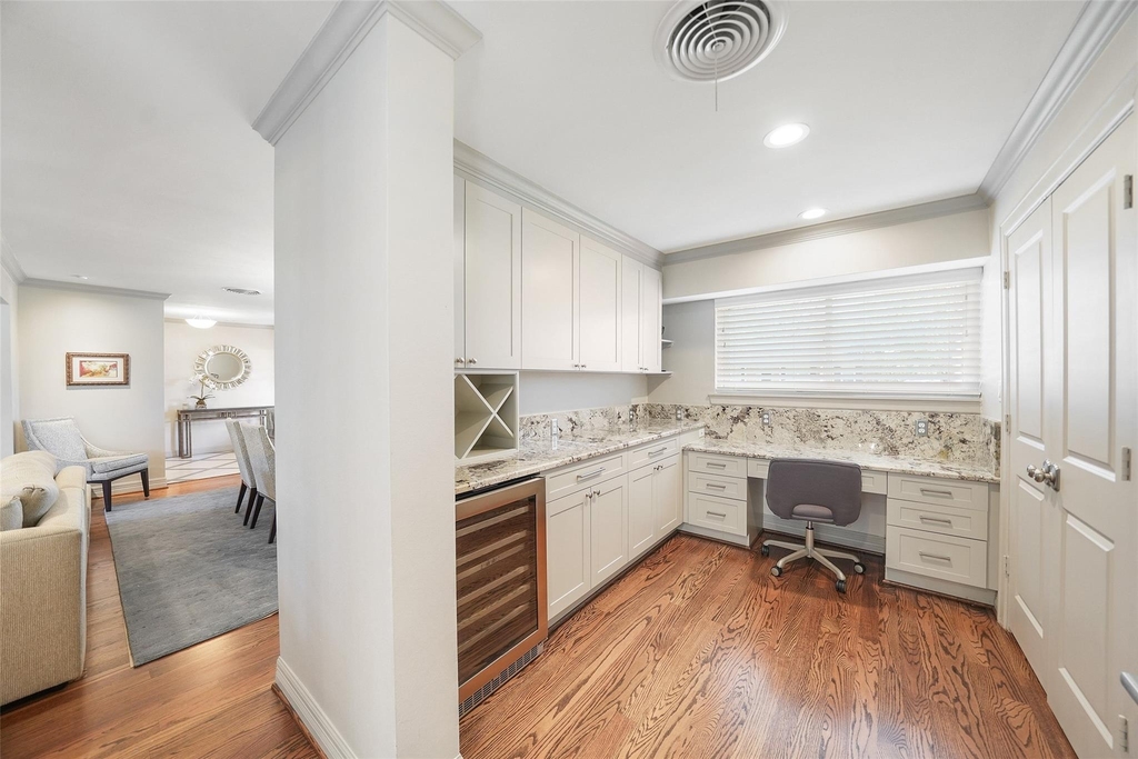 5058 Yarwell Drive - Photo 8