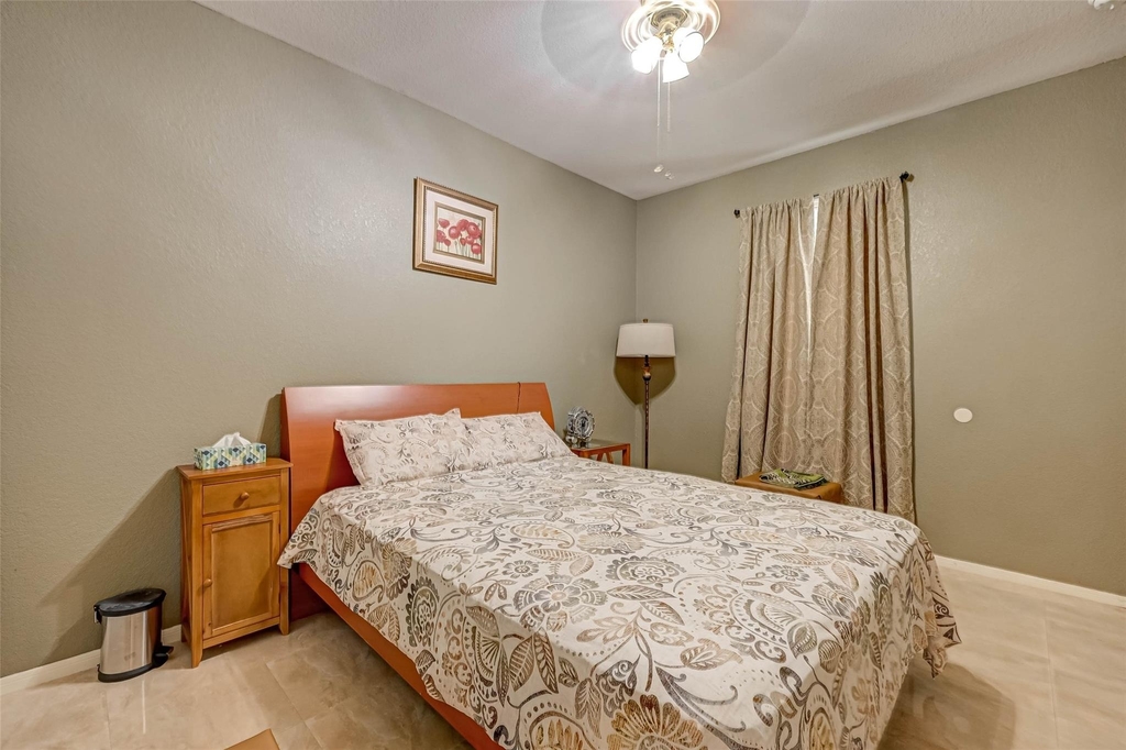 19223 Brook Village Road - Photo 35
