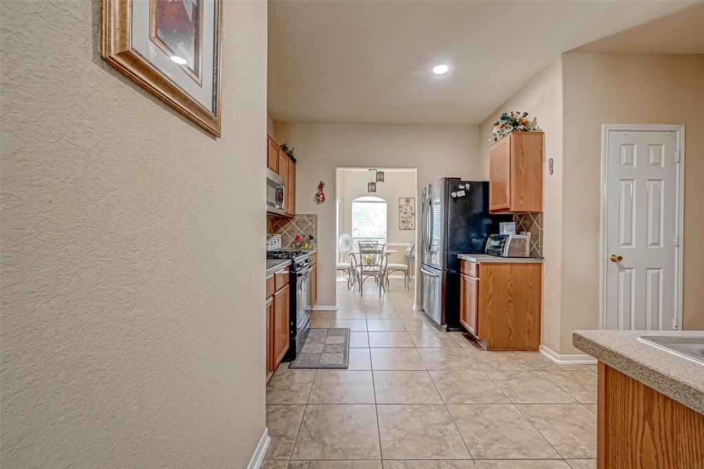 19223 Brook Village Road - Photo 24