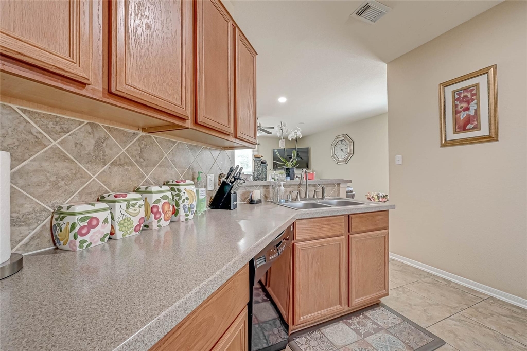 19223 Brook Village Road - Photo 26