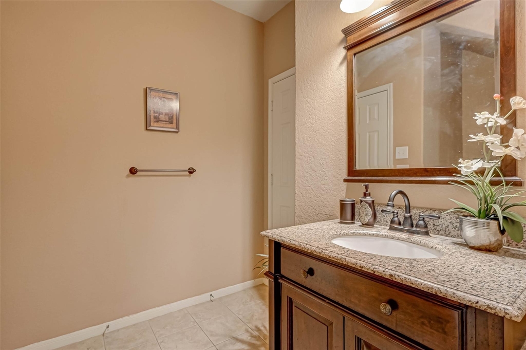 19223 Brook Village Road - Photo 33