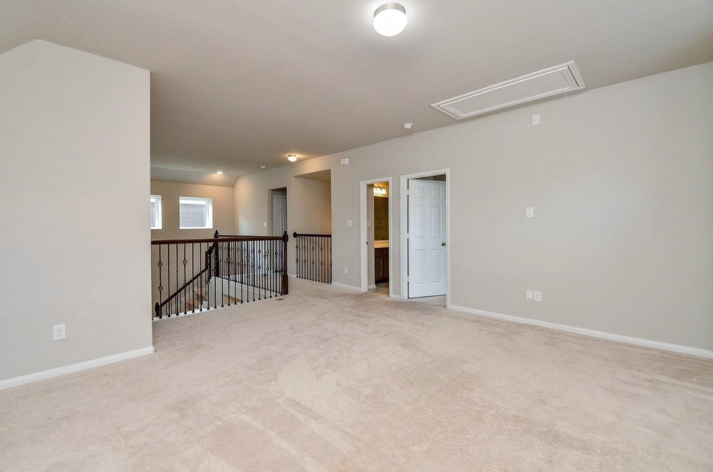 5443 Grand View Drive - Photo 11