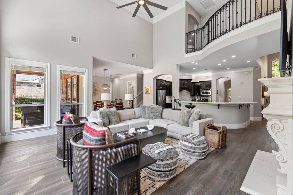 110 S Veilwood Circle - Photo 18