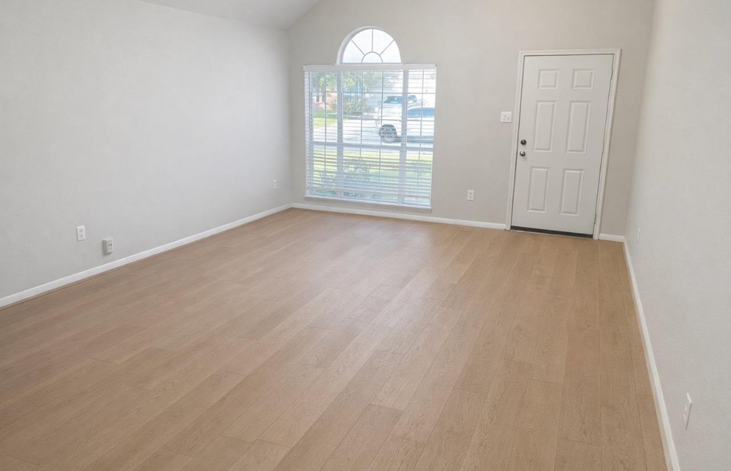 22531 Goss Spring Court - Photo 2