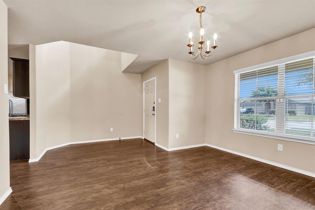 2119 Treasure Mountain Drive - Photo 4