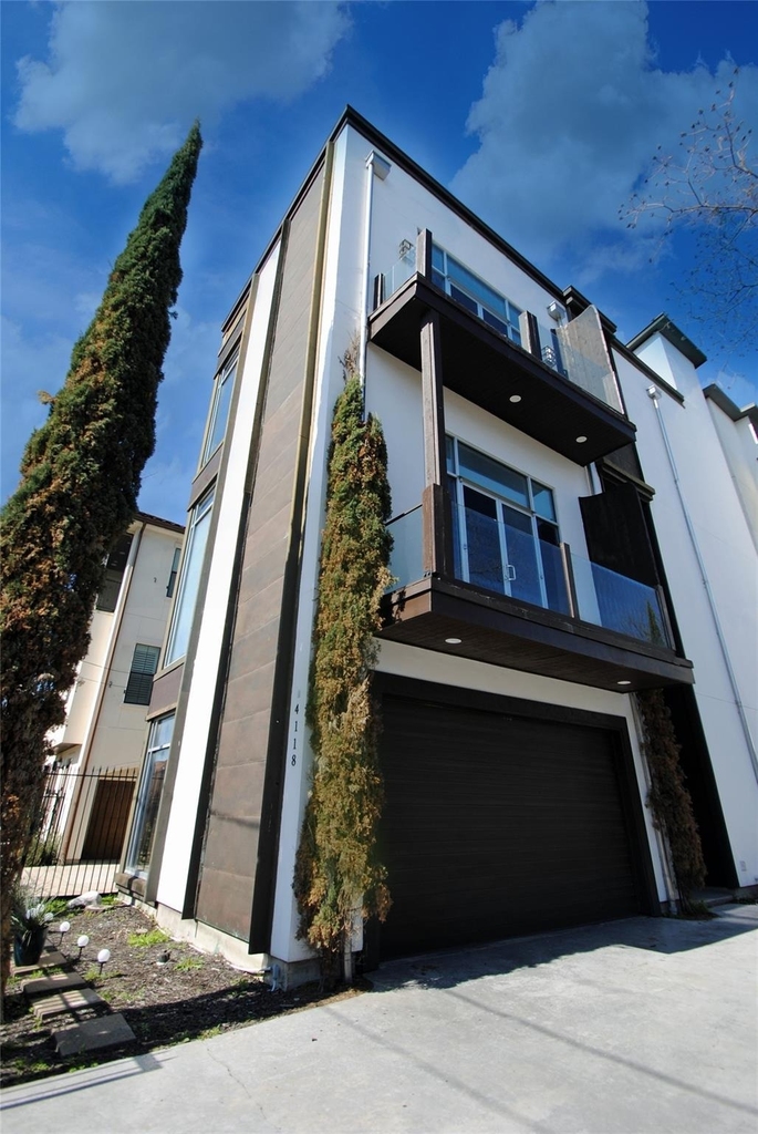 4118 Floyd Street - Photo 0