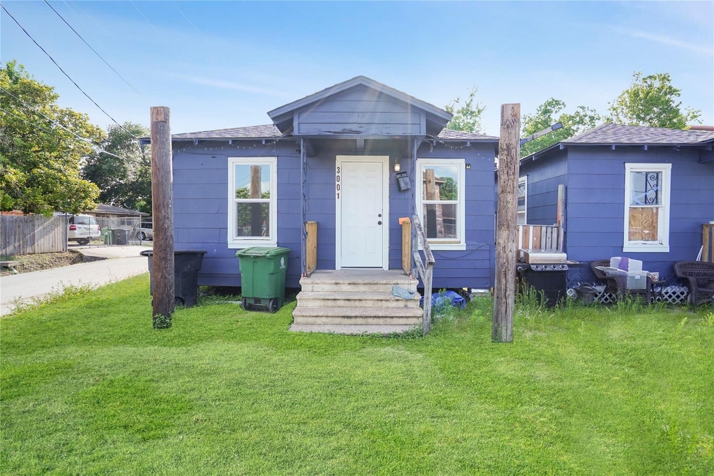 3003 Amboy Street - Photo 0