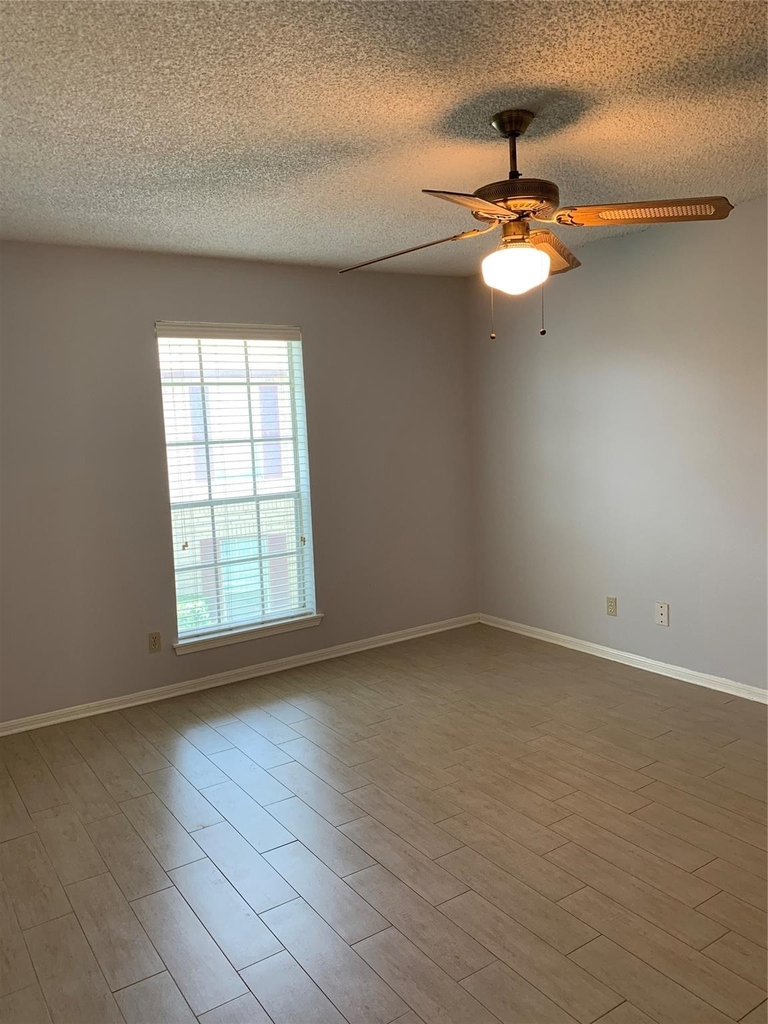 2120 El Paseo Street - Photo 7