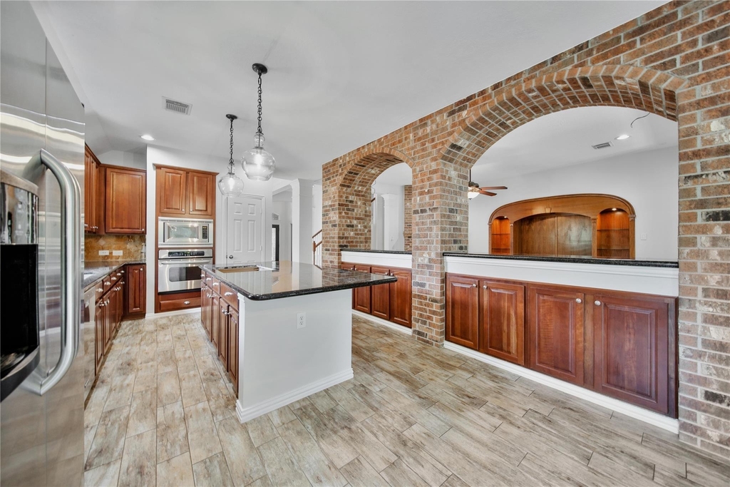 14 Beauty Bower Place - Photo 17
