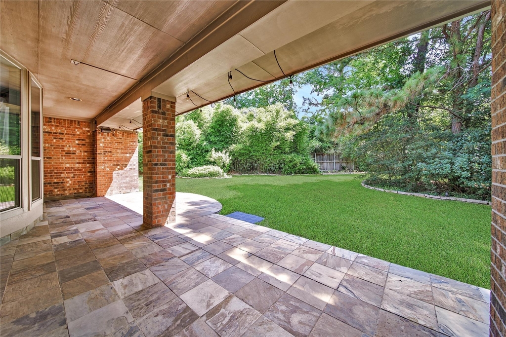 14 Beauty Bower Place - Photo 34