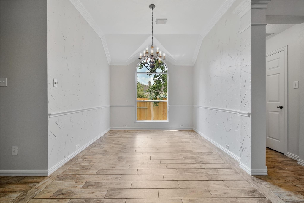 14 Beauty Bower Place - Photo 10