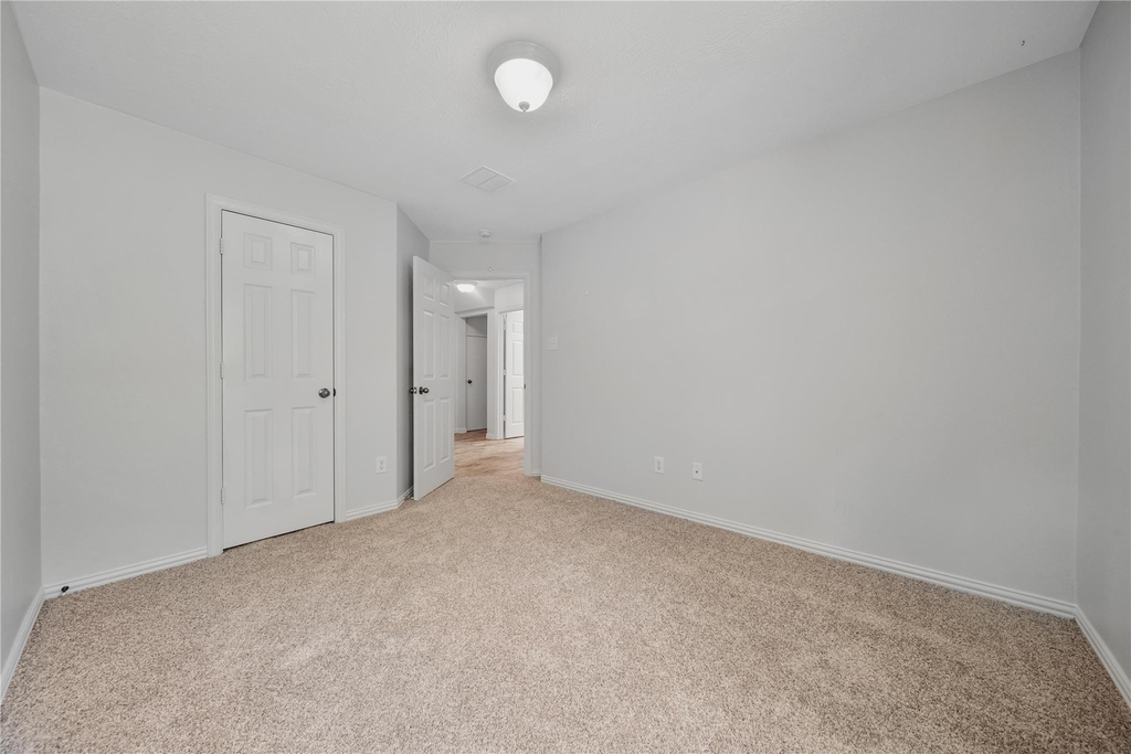 14 Beauty Bower Place - Photo 29