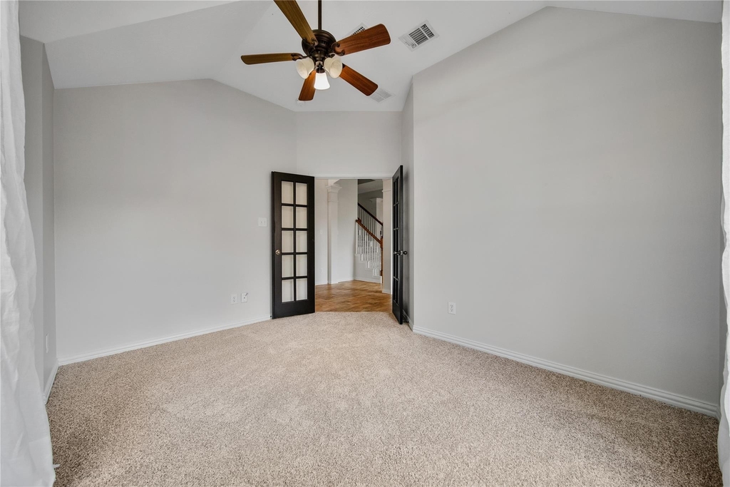14 Beauty Bower Place - Photo 5
