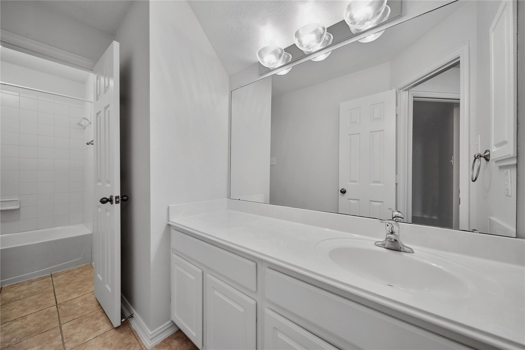 14 Beauty Bower Place - Photo 28