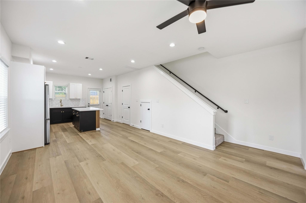 8412 Darien Street - Photo 4
