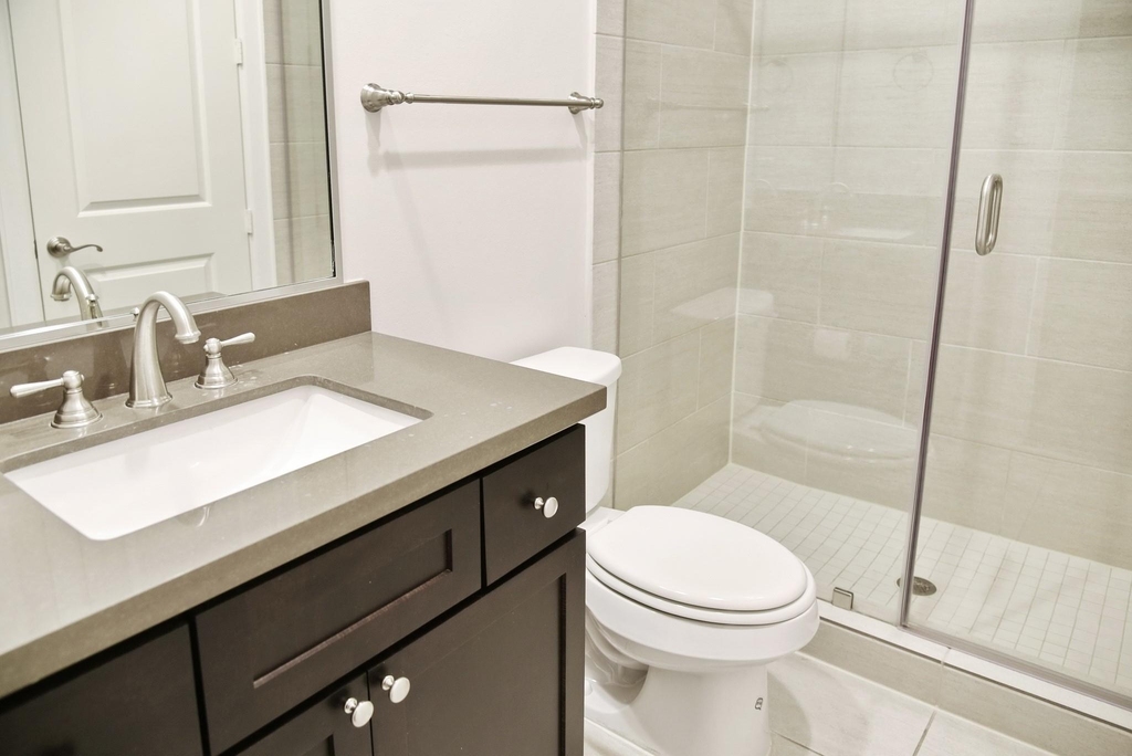 2211 Chenevert Street - Photo 27