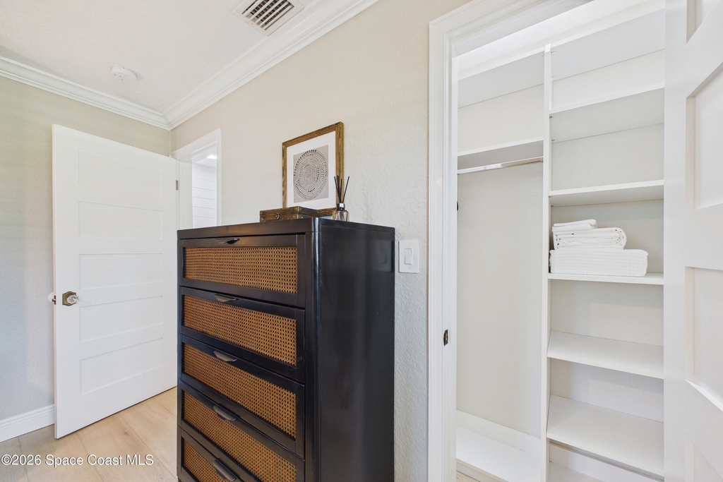 172 E Dover Street - Photo 25