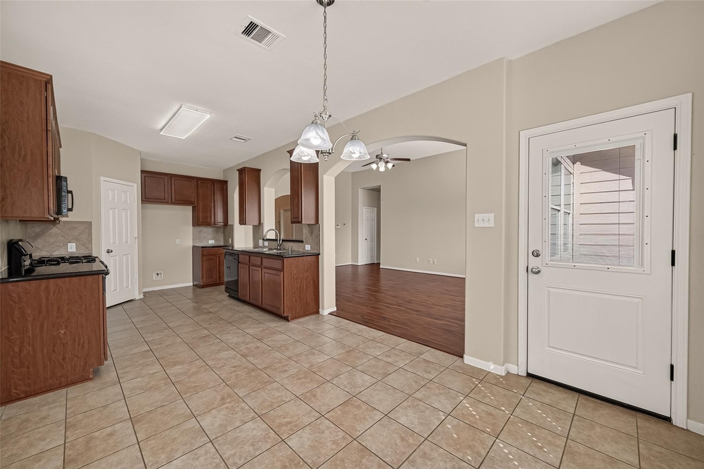 9118 Cavalier Lane - Photo 12