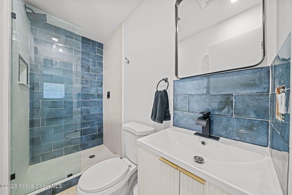 2050 Port Malabar Boulevard Ne - Photo 15