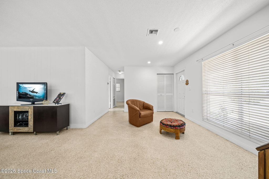 2050 Port Malabar Boulevard Ne - Photo 9