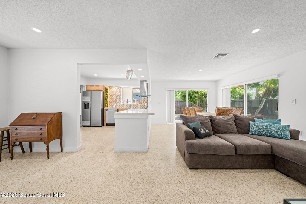 2050 Port Malabar Boulevard Ne - Photo 5
