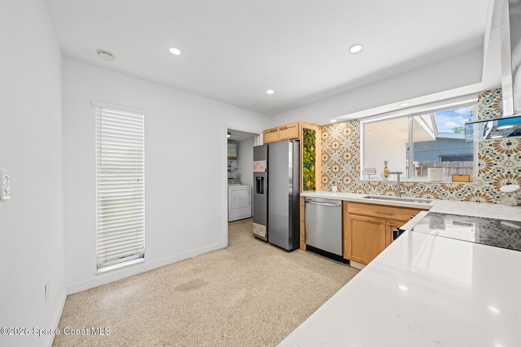 2050 Port Malabar Boulevard Ne - Photo 4