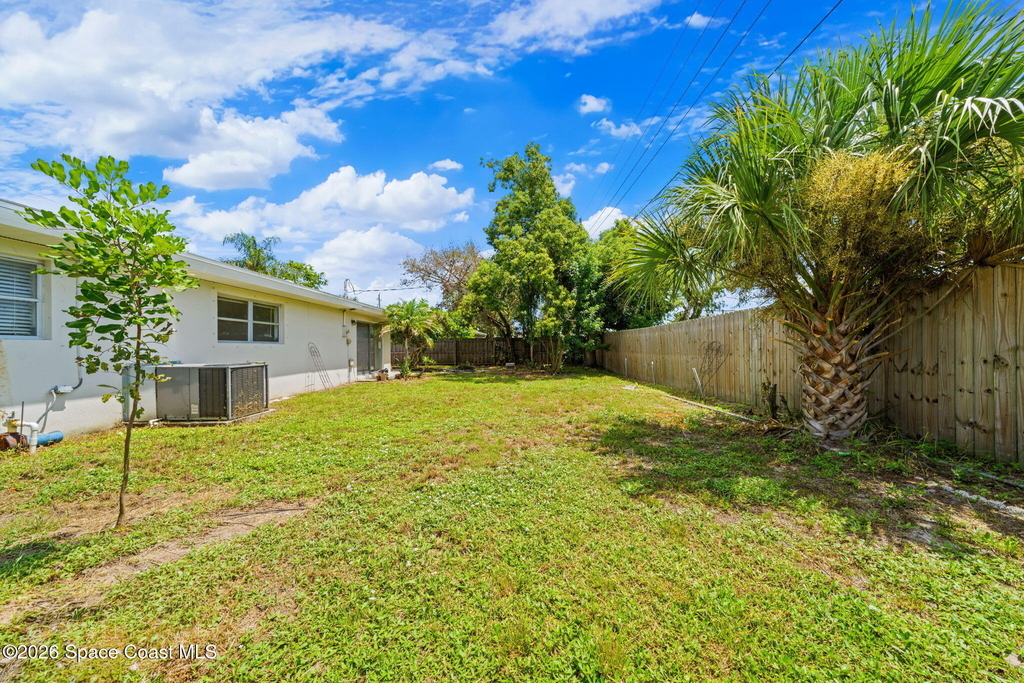 2050 Port Malabar Boulevard Ne - Photo 20