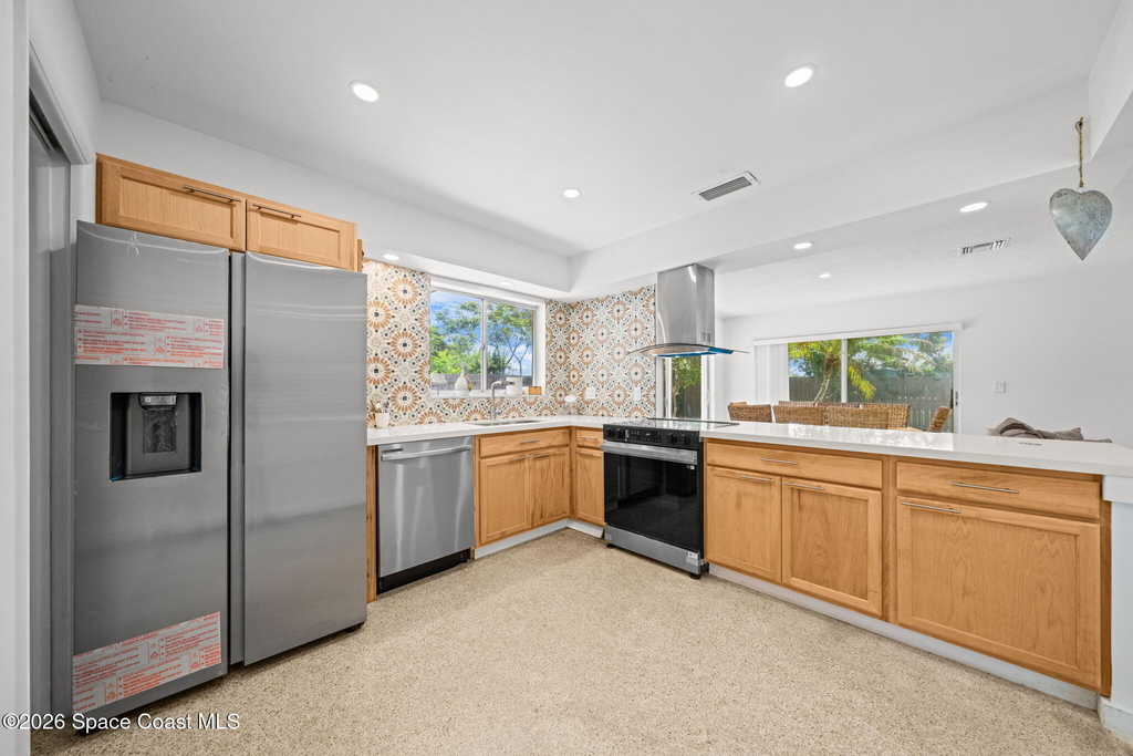 2050 Port Malabar Boulevard Ne - Photo 3