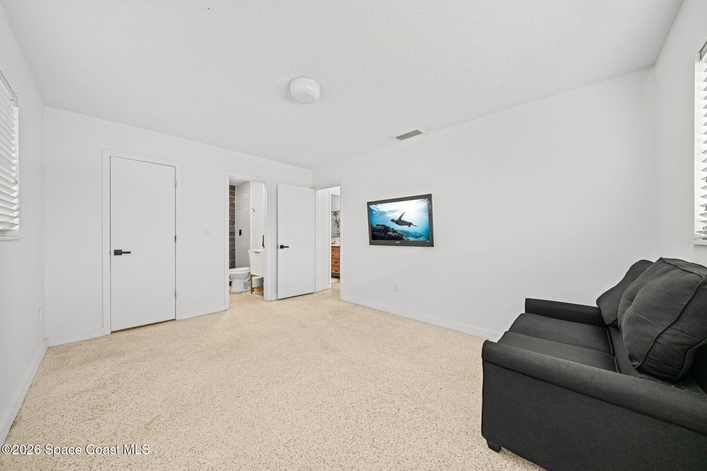 2050 Port Malabar Boulevard Ne - Photo 12