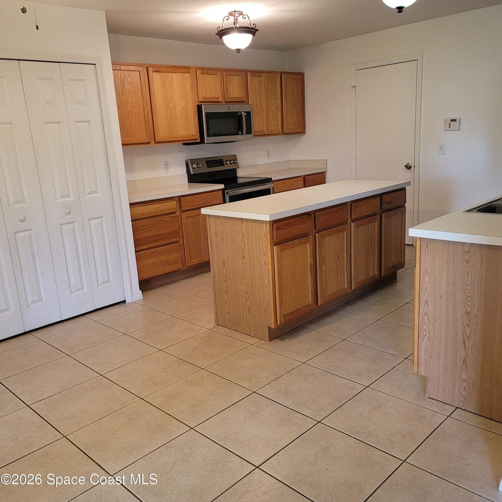 4615 Elena Way - Photo 16