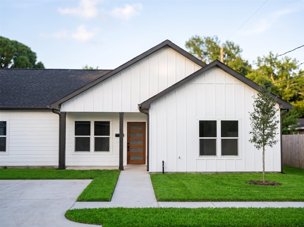 5838 Beldart Street - Photo 0
