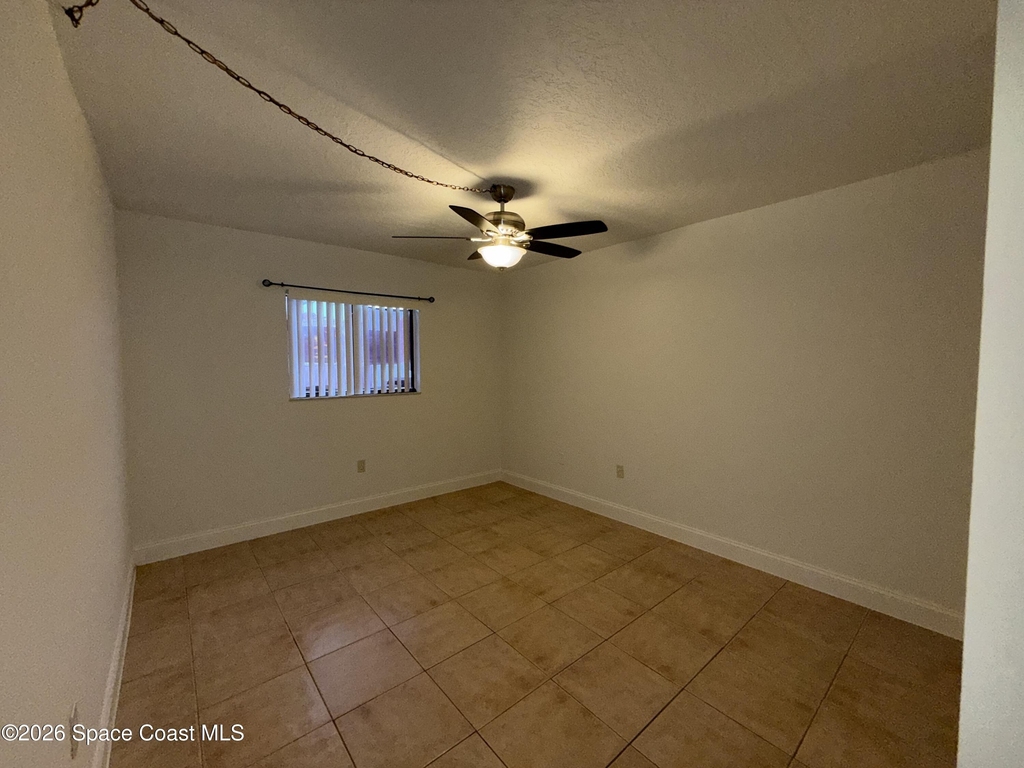 1554 University Lane - Photo 7